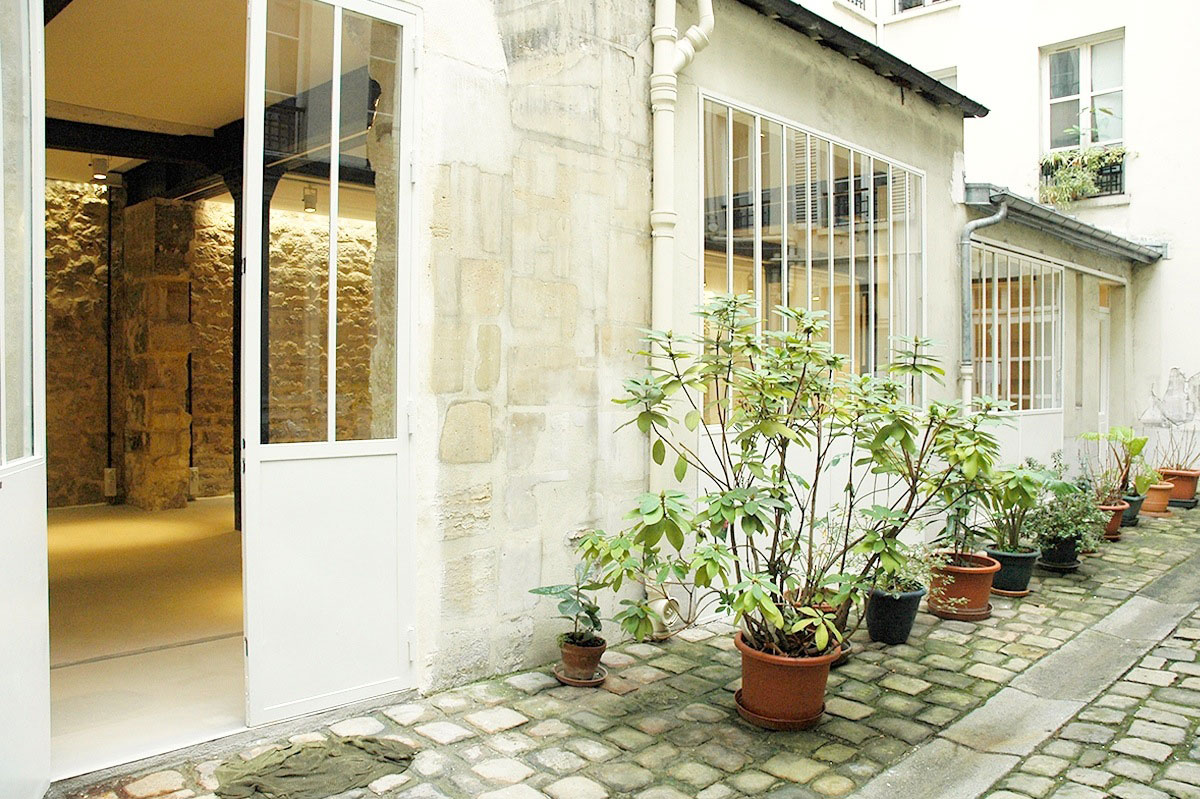 133 m² showroom on Rue Charlot in the heart of the Marais, Paris