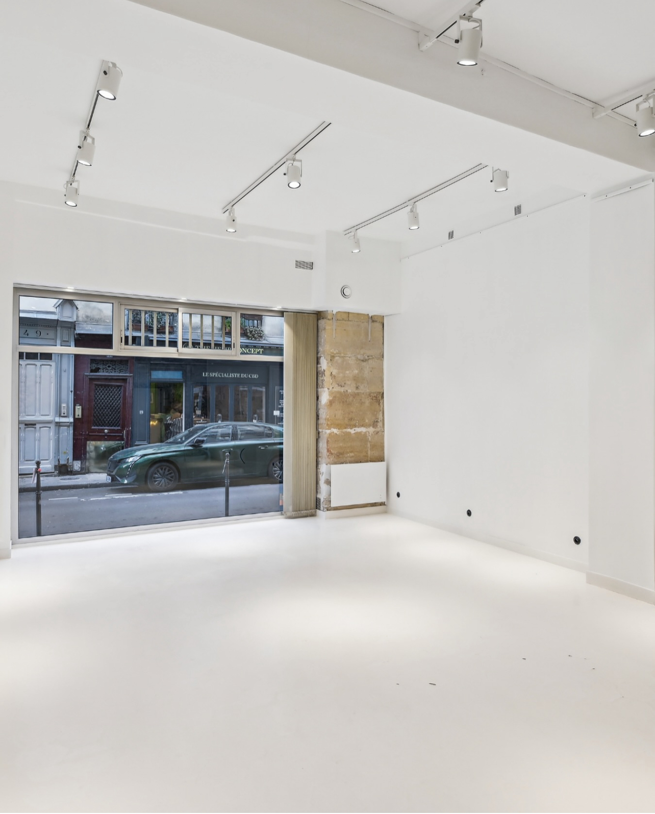 paris-pop-up-storefront-white-interior