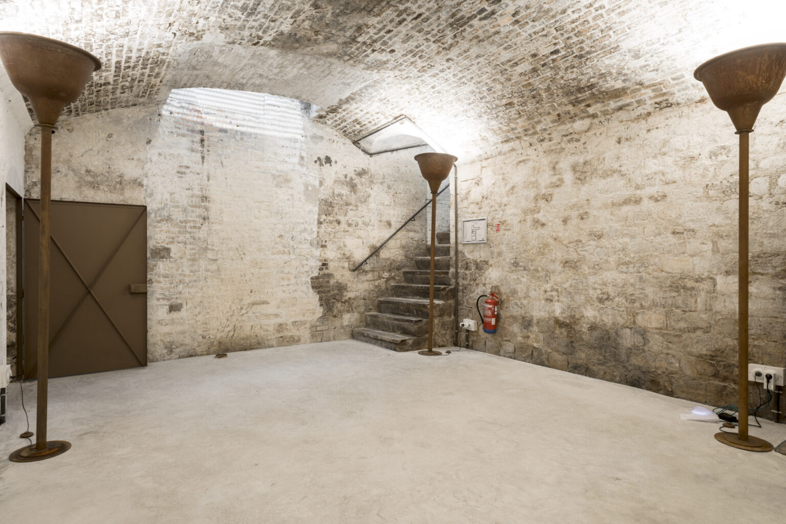 Vaulted stone cellar République Valmy Paris