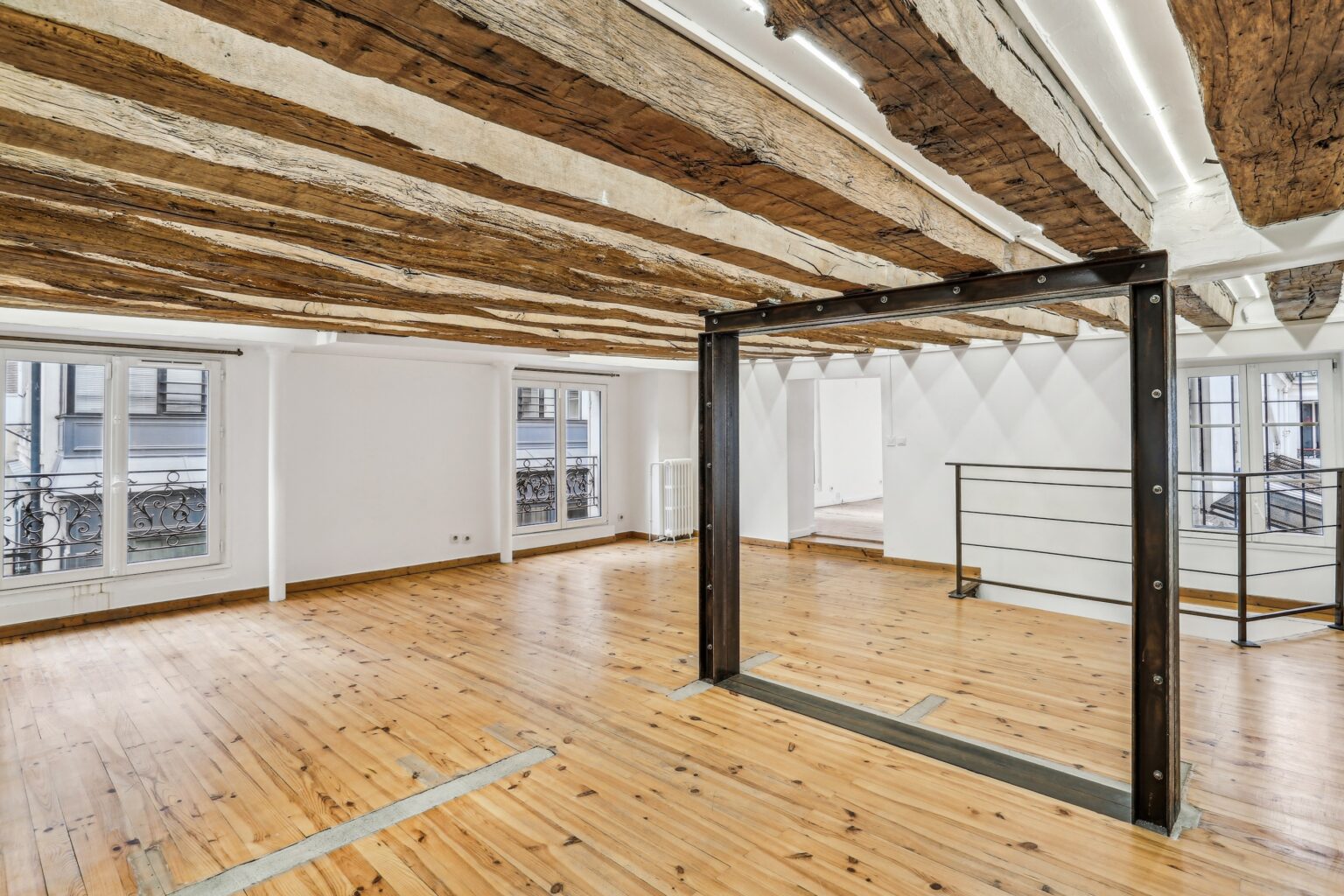 Upstairs small salon with natural light.