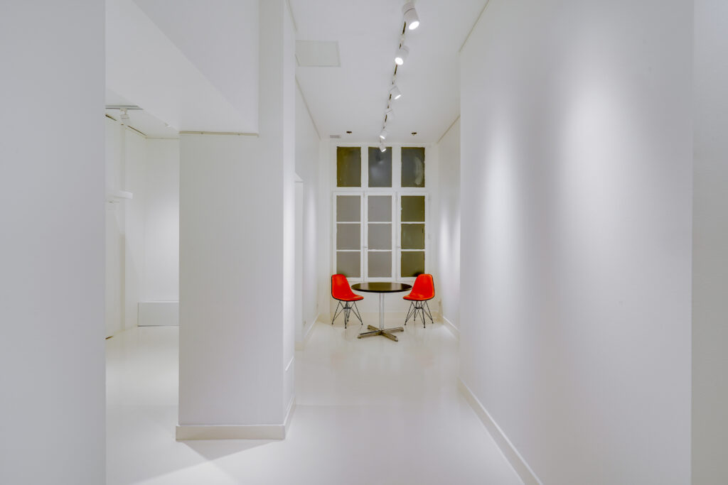 Entrance of pop-up showroom at 43 Rue Charlot Paris