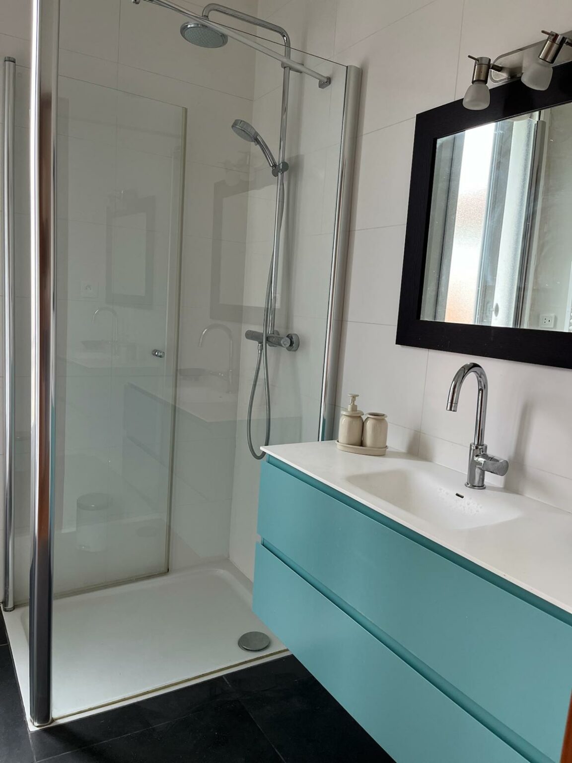 villa-paul-strauss-paris-bathroom-2