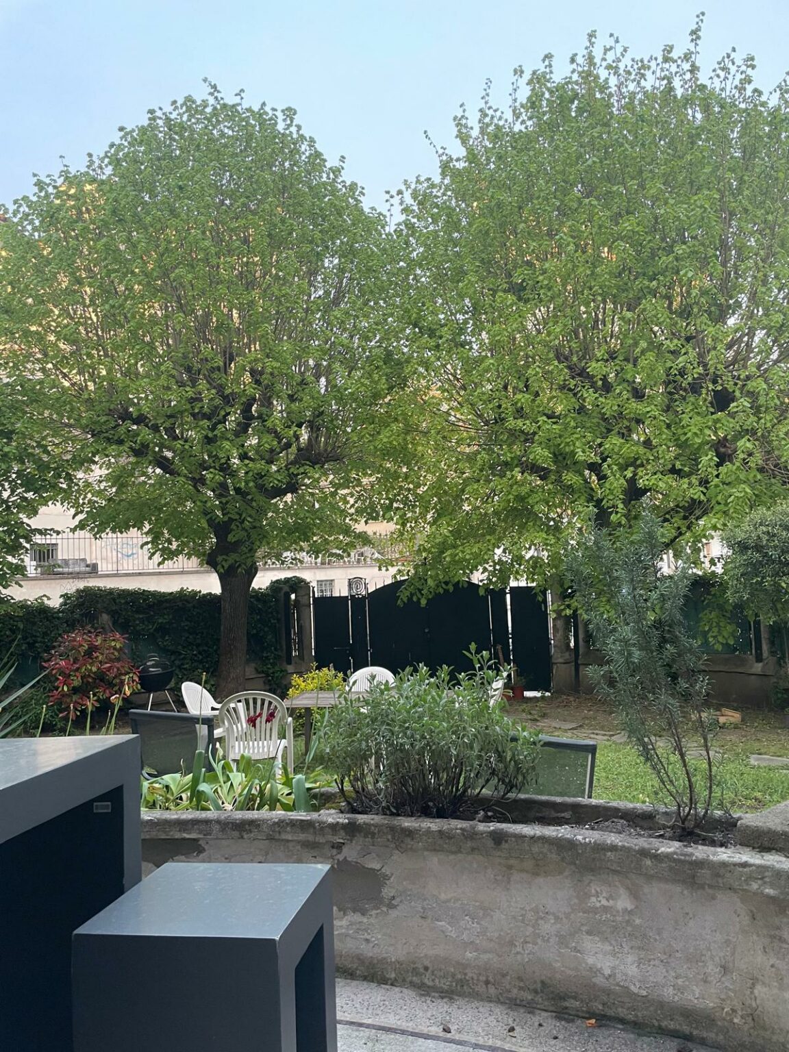 villa-paul-strauss-paris-garden